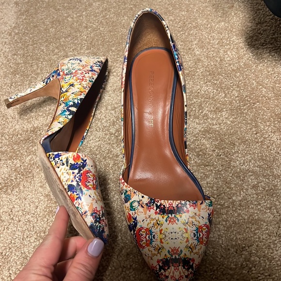 Rebecca Minkoff Heels 👠 - Picture 4 of 7